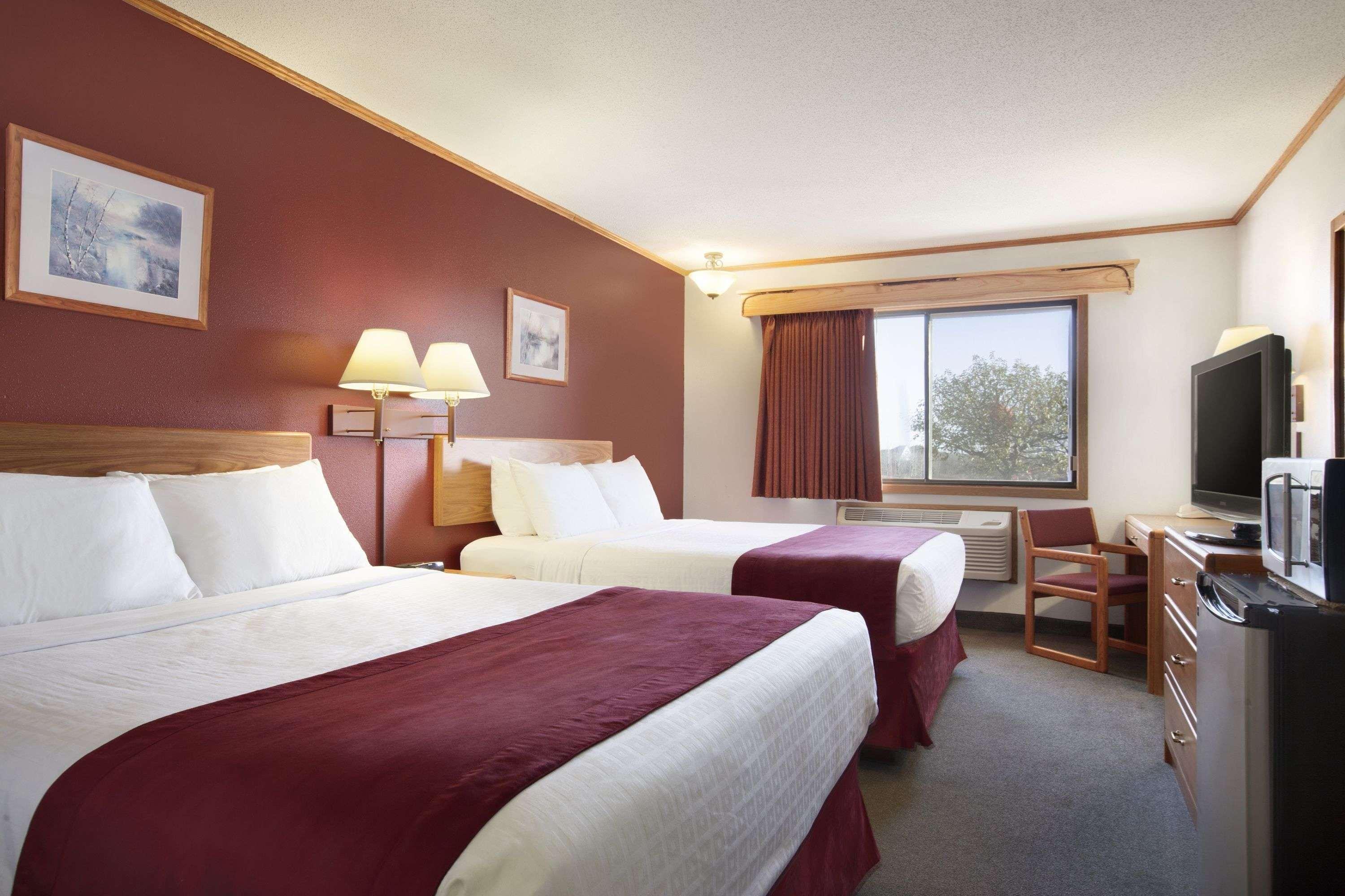 Motel Super 8 By Wyndham Eveleth Extérieur photo
