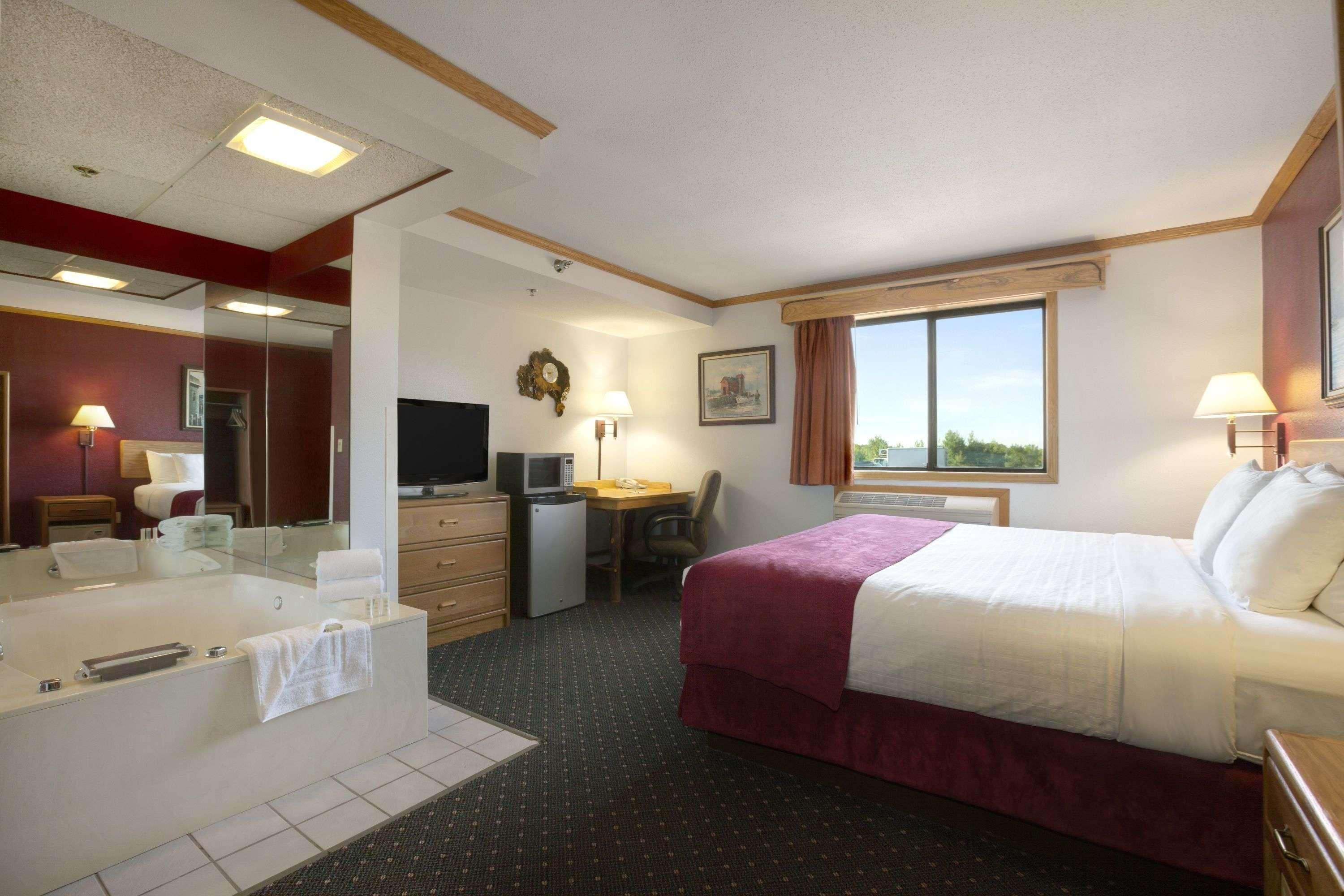 Motel Super 8 By Wyndham Eveleth Extérieur photo