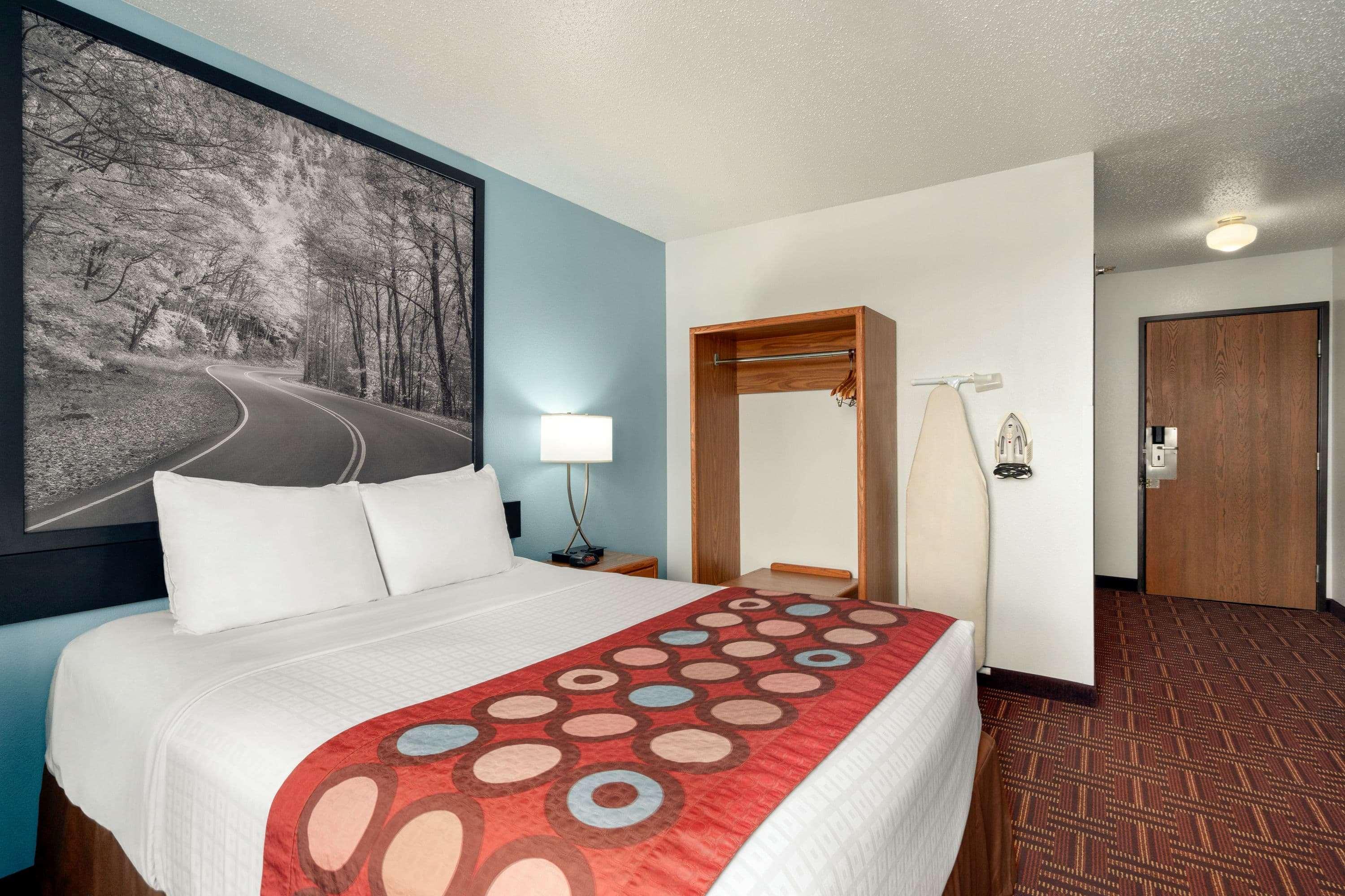 Motel Super 8 By Wyndham Eveleth Extérieur photo