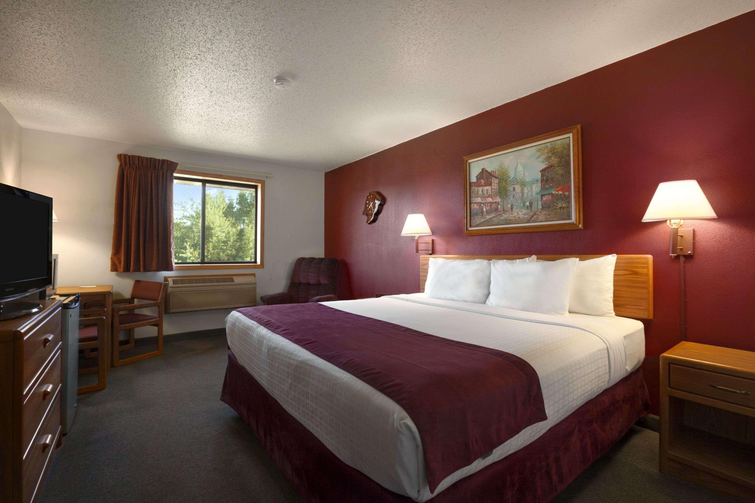 Motel Super 8 By Wyndham Eveleth Extérieur photo