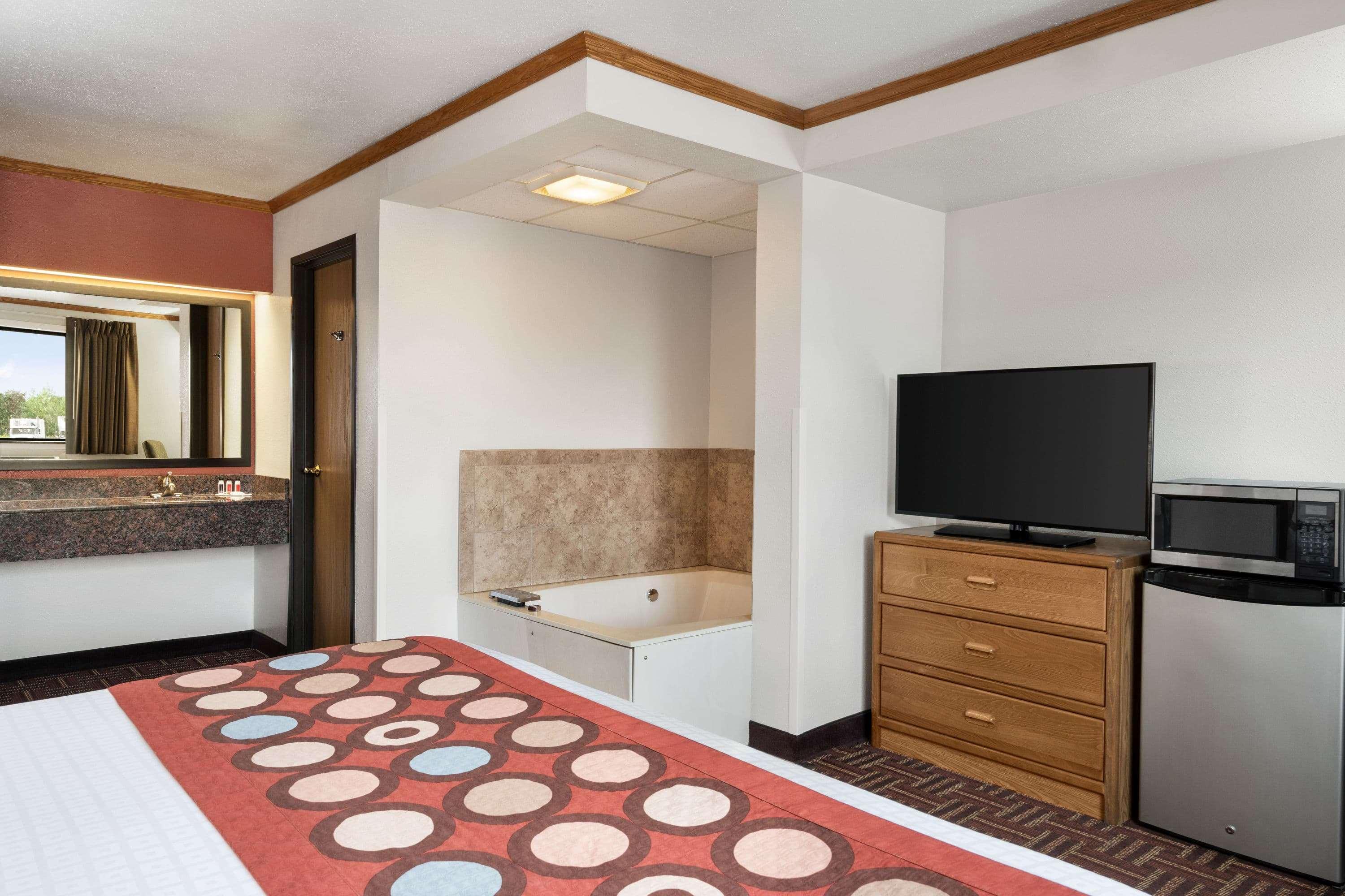 Motel Super 8 By Wyndham Eveleth Extérieur photo